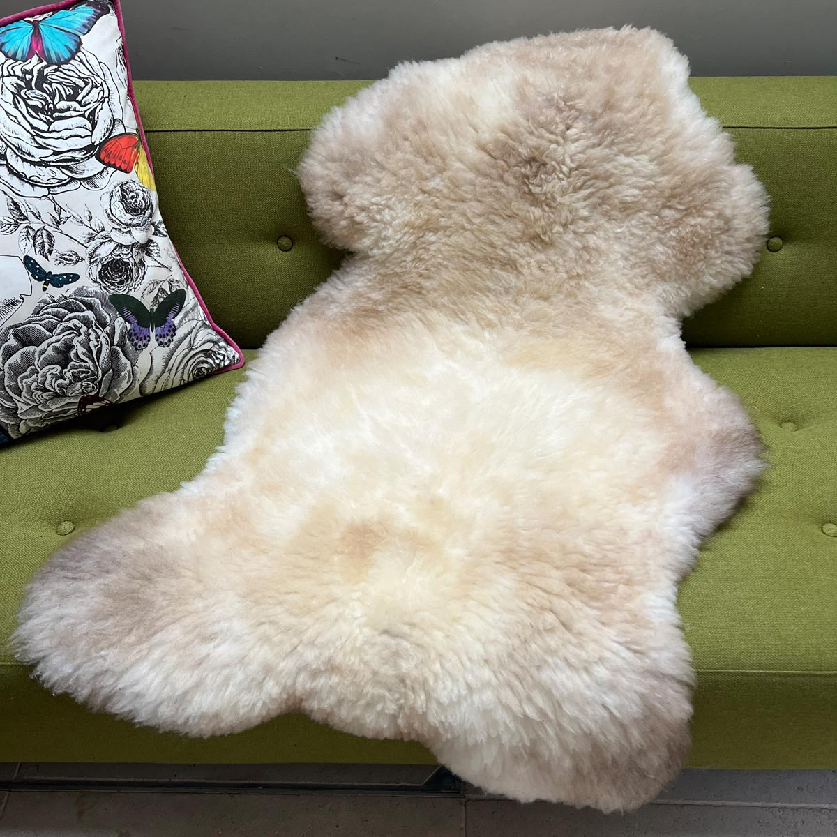 Rare Breed Champagne Mix Sheepskin Rug 100% Natural Free-range