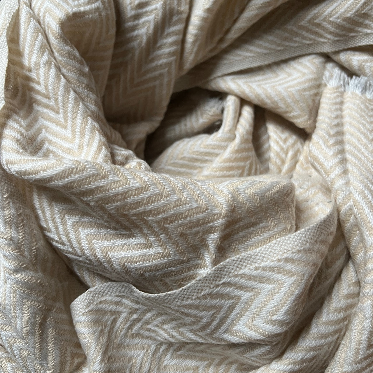 Überwurf aus 100 % Kaschmir, Latté Hellbraun | 125cm x 250cm