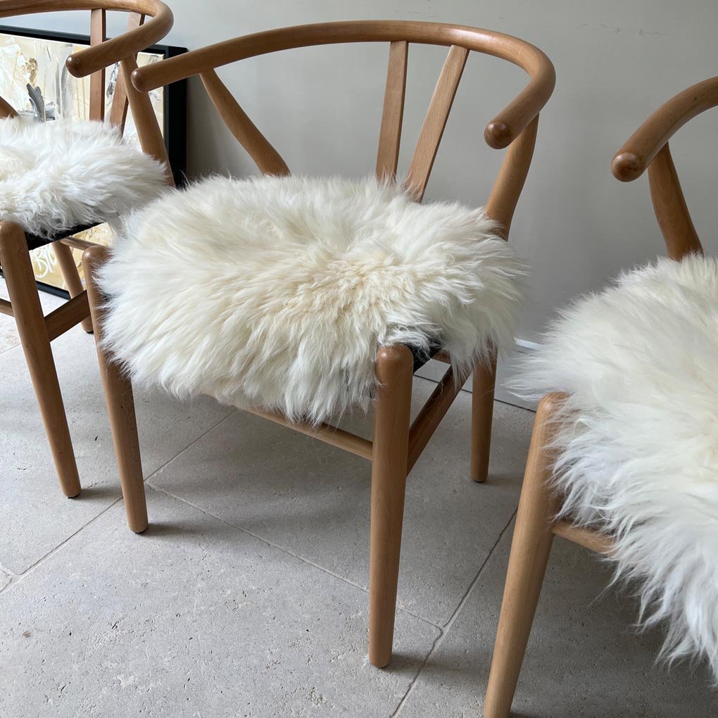 100% Genuine British Sheepskin Seat Pad Roundie 38cm Cream White