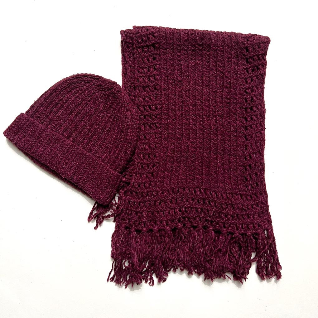 Hand-knitted Cashmere Scarf & Hat Set | Berry Red - Wildash London