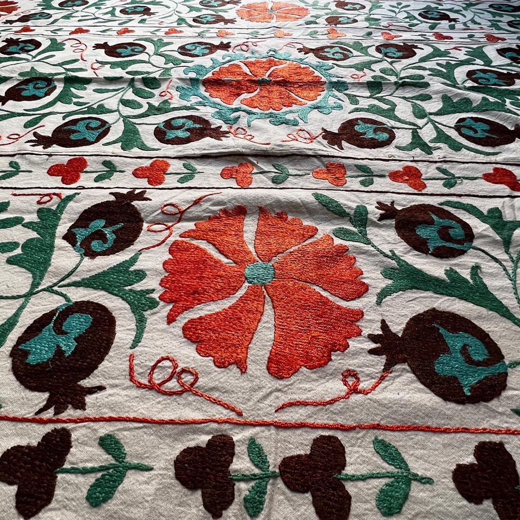 Uzbeki Suzani Hand Embroidered Textile Wall Hanging | Home Décor | Throw | 140cm x 200cm SUZ092904 - Wildash London