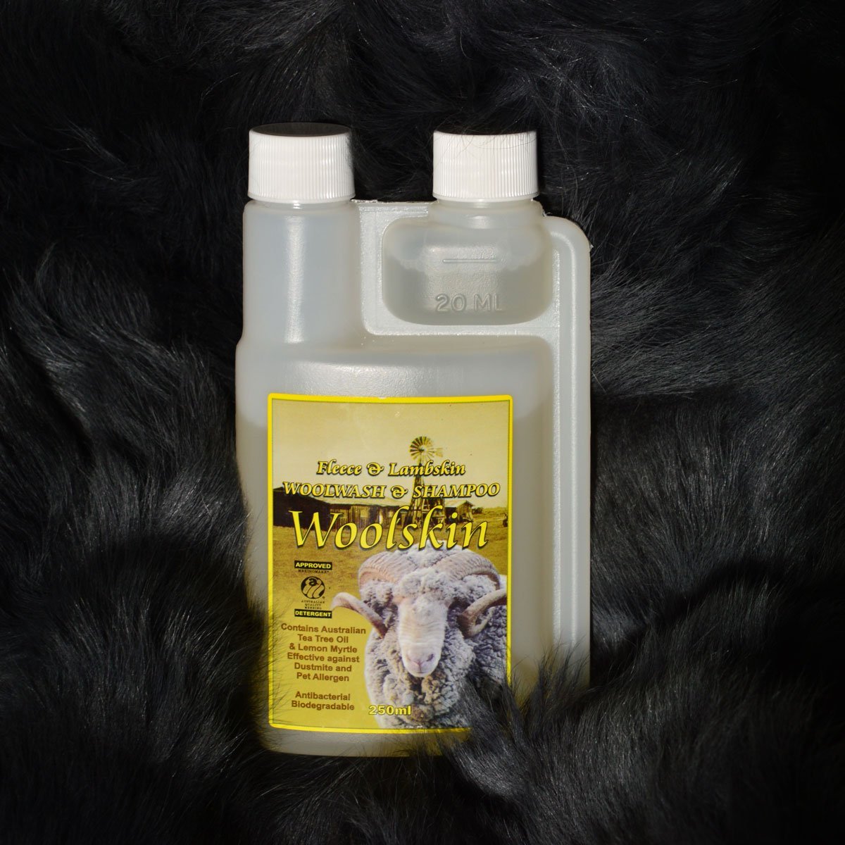Woolskin Fleece & Lambskin Woolwash and Shampoo 250ml - Wildash London