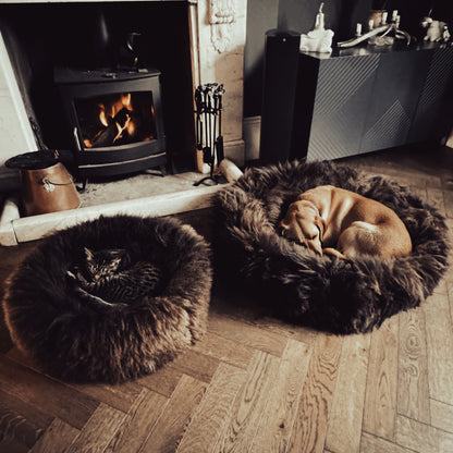 British Sheepskin Round Pet Bed