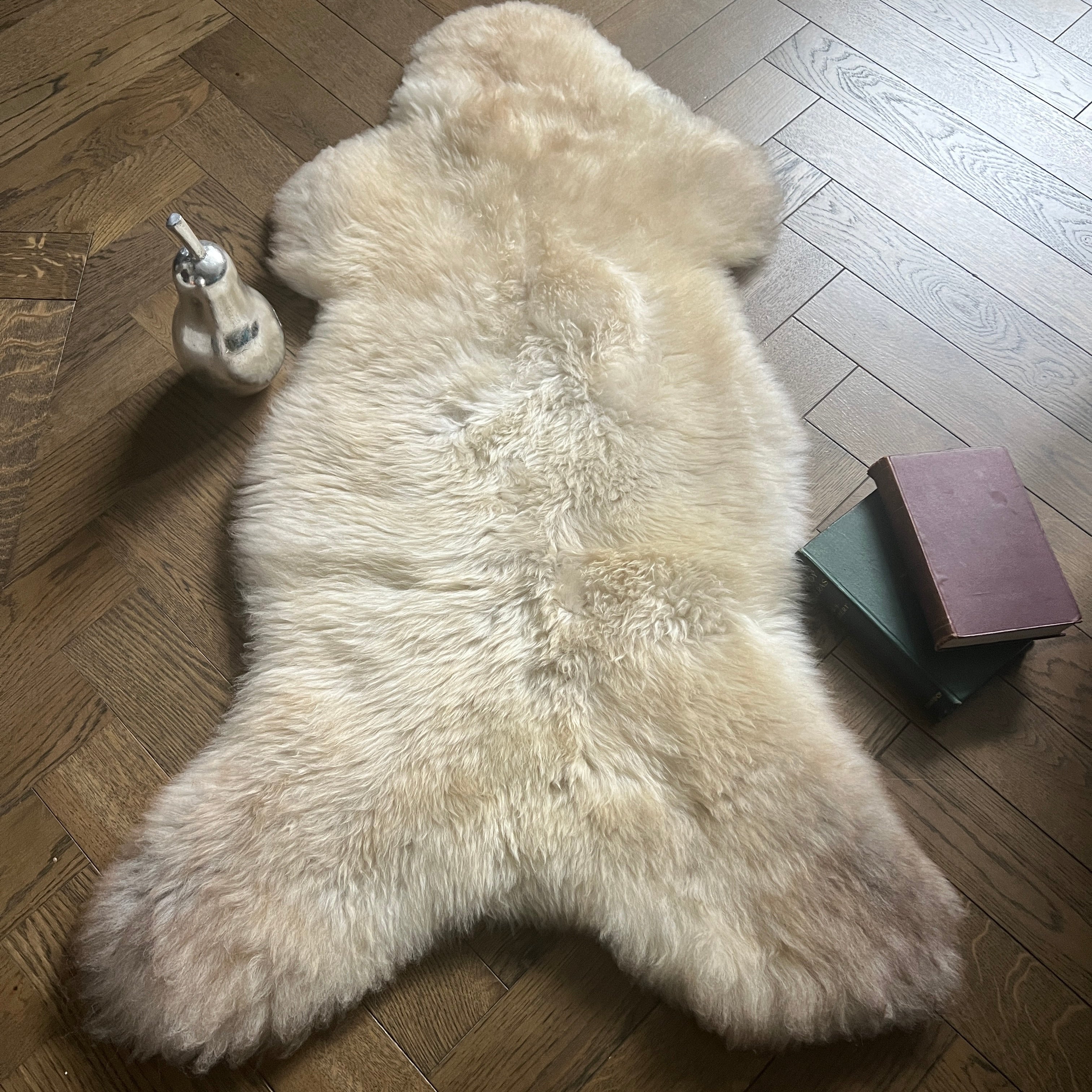 Shearling Champagne Rug Rare Breed Champagne Mix Sheepskin Rug 100% Natural Free-range ...