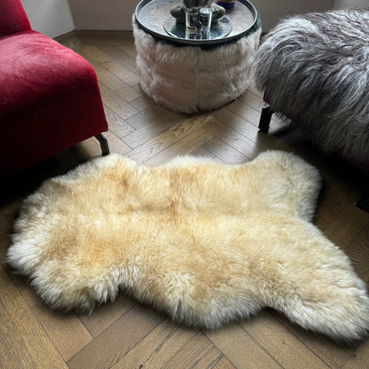 British Sheepskin Rug | Fleece | Natural Latté | Cream & Brown Tipped Throw | Large