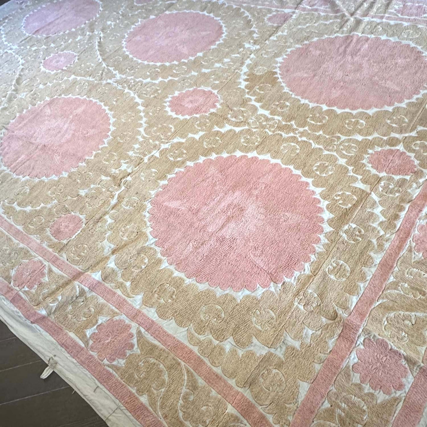 Ouzbeki Suzani Mur textile brodé à la main suspendu | Décoration intérieure | Coureur | 100 cm x 100 cm SUZ220518017