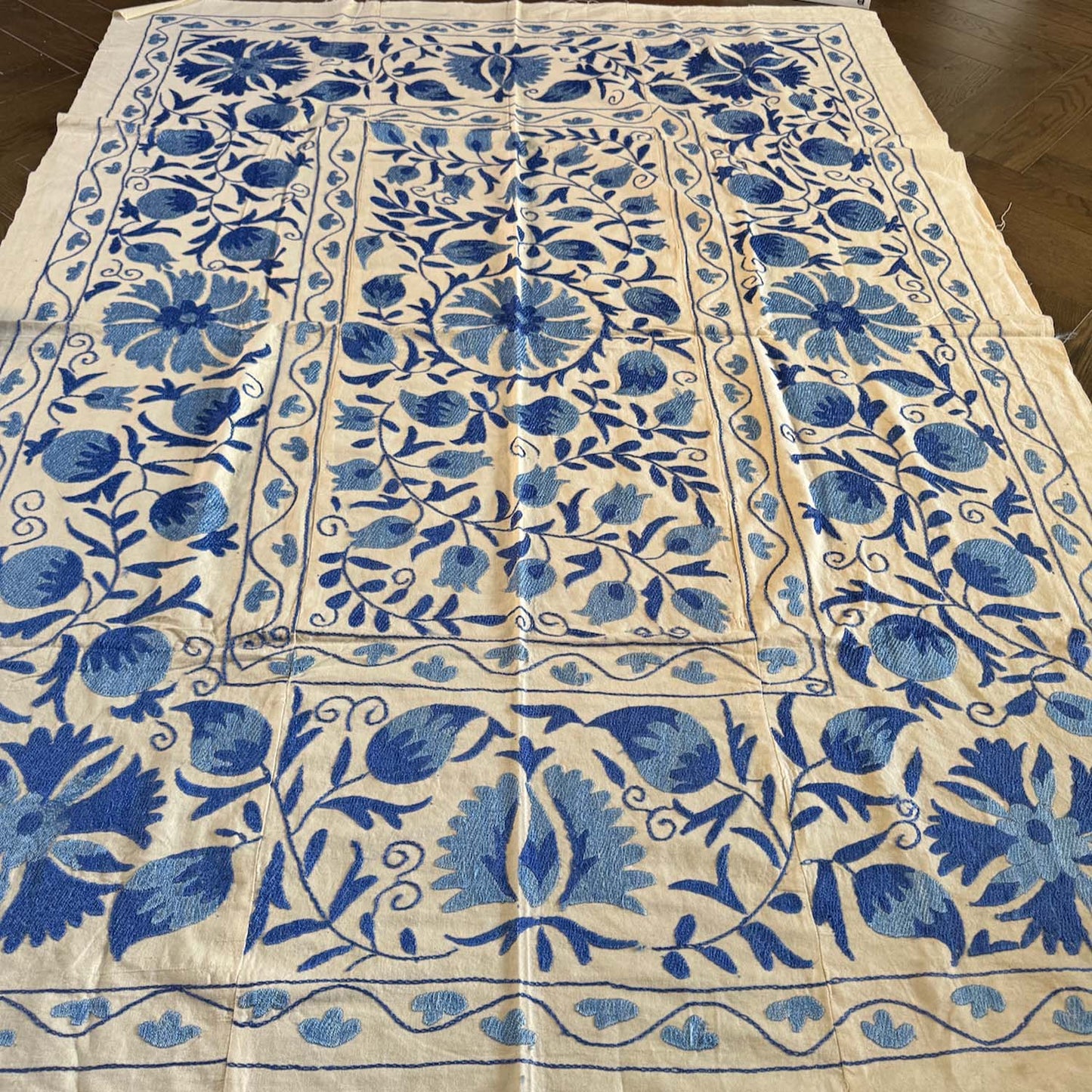 Ouzbeki Suzani Mur textile brodé à la main suspendu | Décoration intérieure | Coureur | 100 cm x 100 cm SUZ220518017