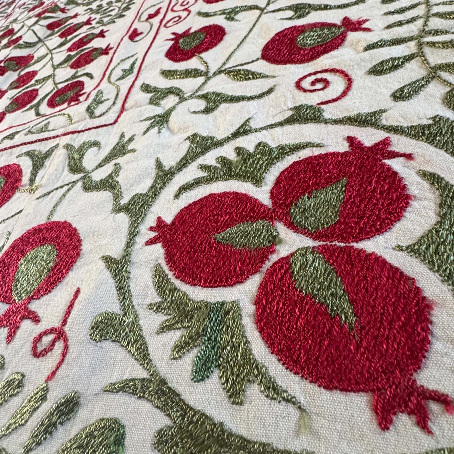 Ouzbeki Suzani Mur textile brodé à la main suspendu | Décoration intérieure | Coureur | 100 cm x 100 cm SUZ220518017