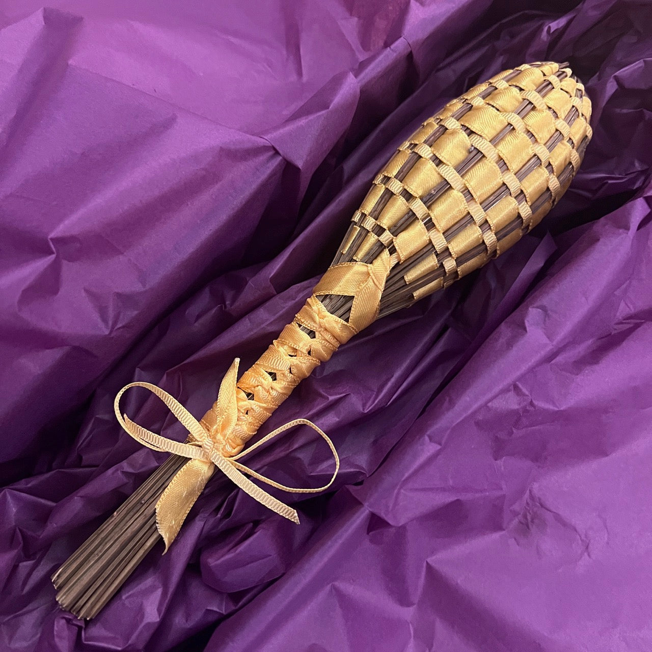 Lavender Wand | Fuseaux de Lavande | Gold Silk