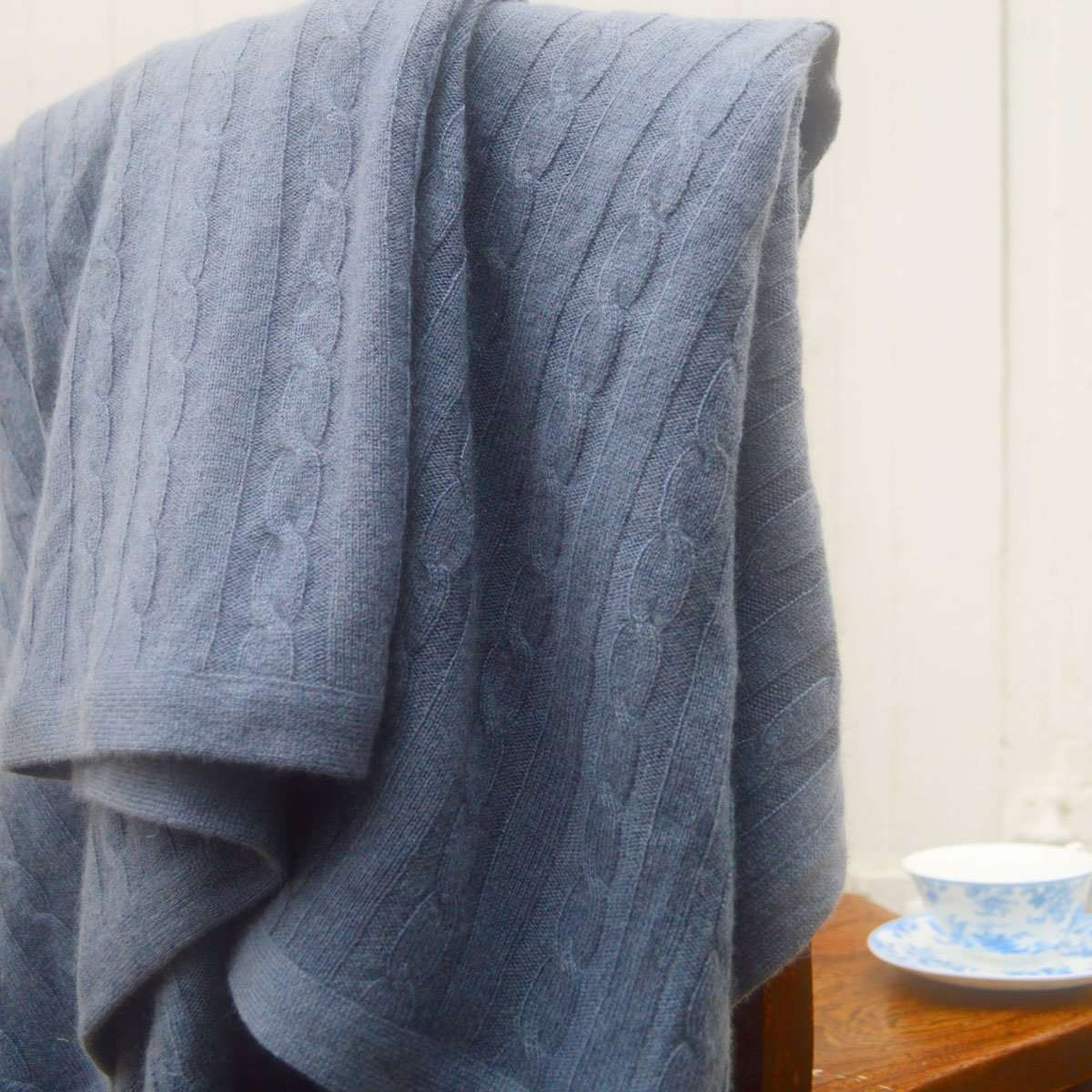 100% Pure Cashmere Throw in Heritage Cable Knit Highland Heather - Wildash London
