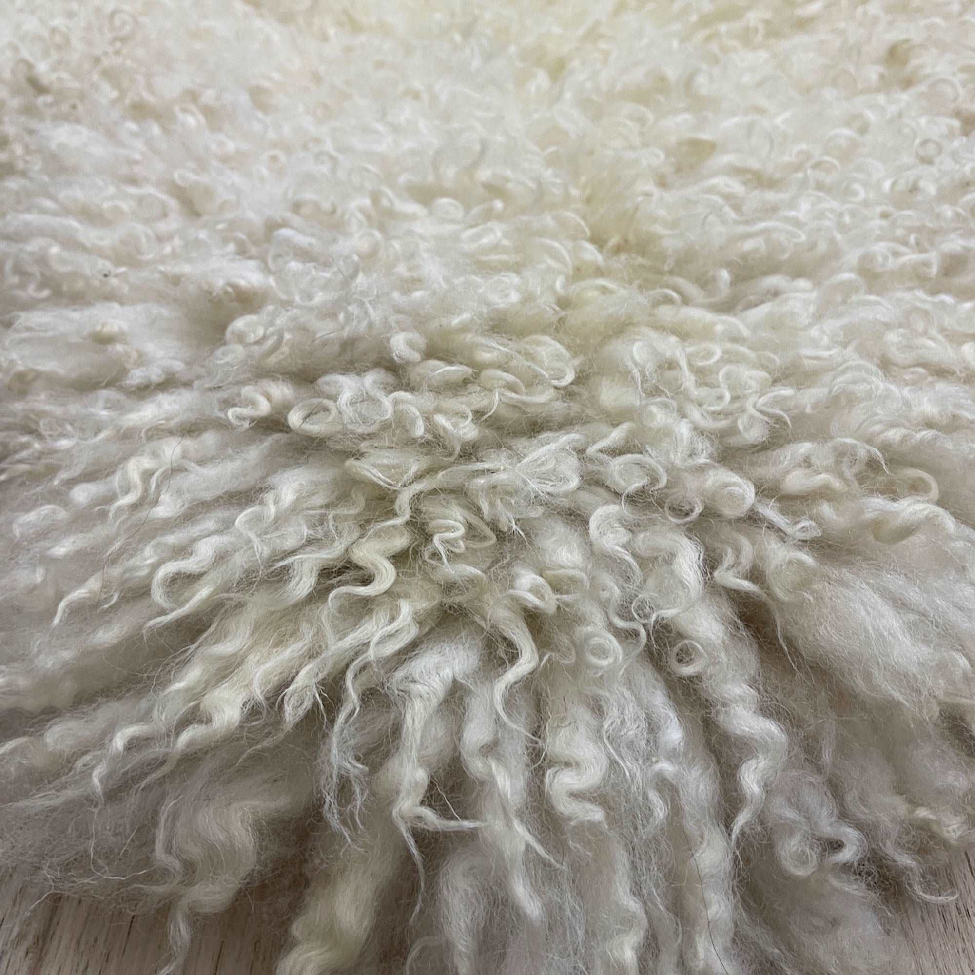 British Curly Sheepskin Ivory Cream White 100% Natural Sheep Skin Rug - Wildash London