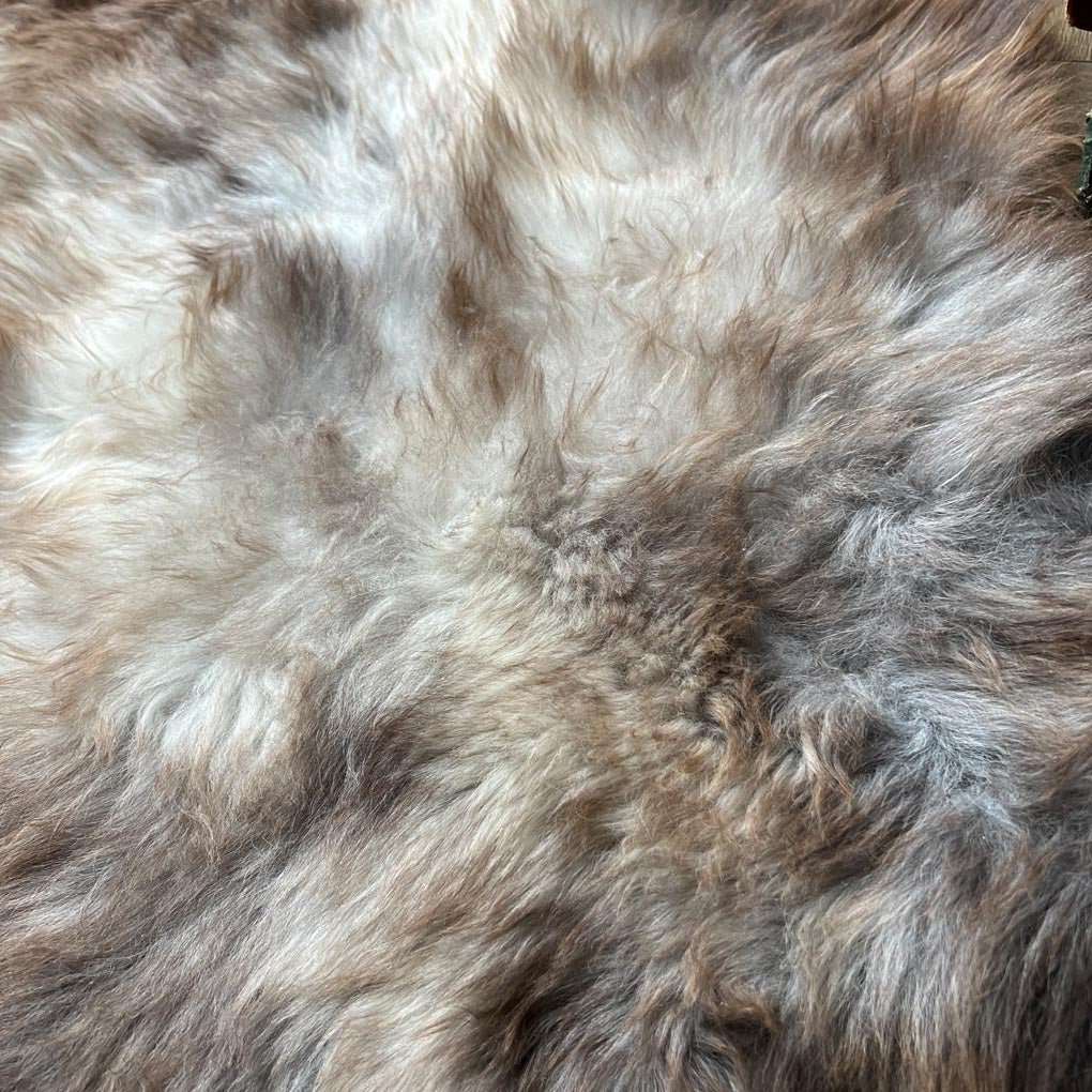 British Rare Breed Sheepskin Hide Unique Large 230205BRL-02 - Wildash London