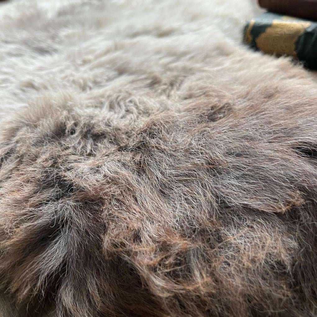 British Rare Breed Sheepskin Hide Unique Large 230205BRL-05 - Wildash London