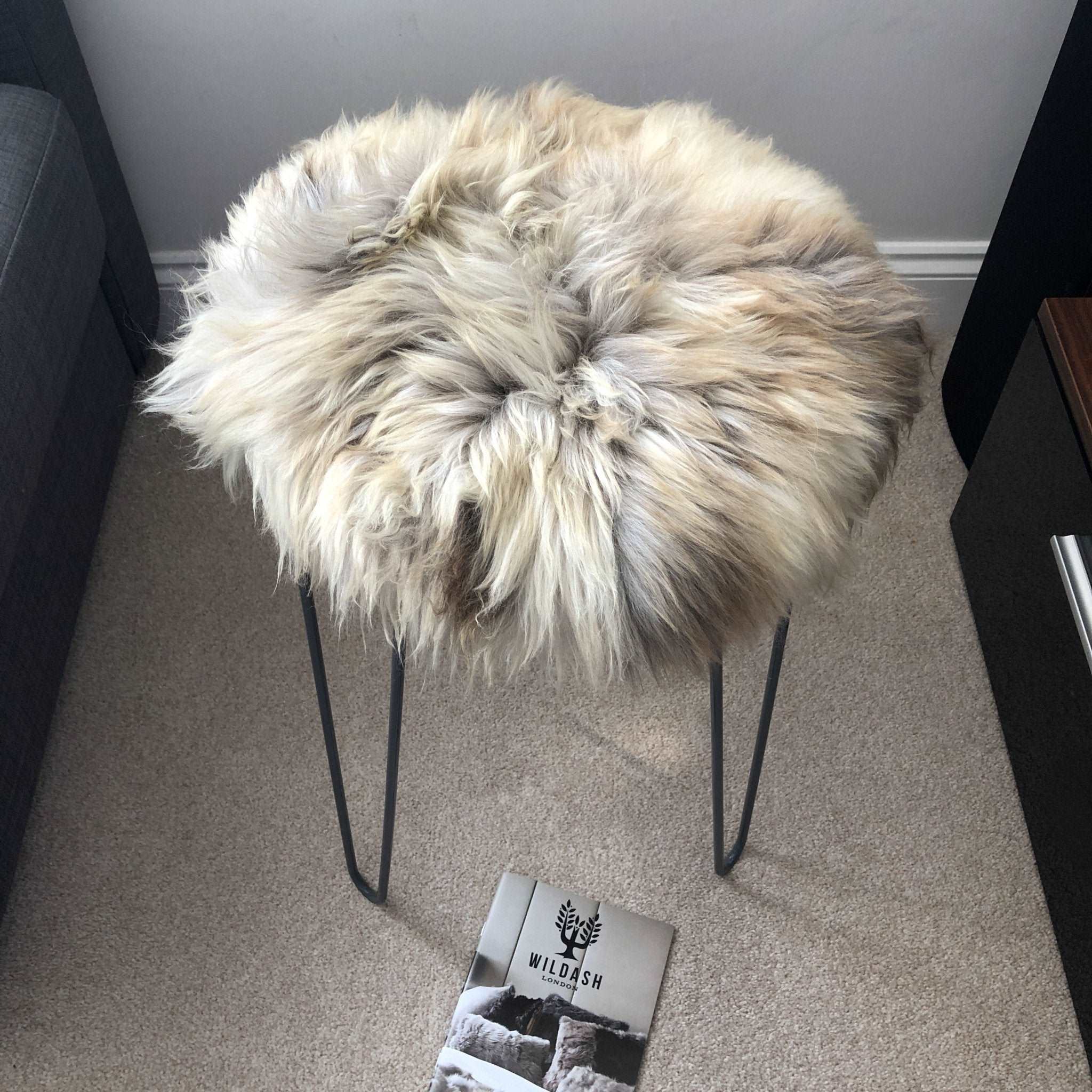 British Sheepskin Roundie Brindle Mix Natural ::: Seat Cover 35cm - Wildash London