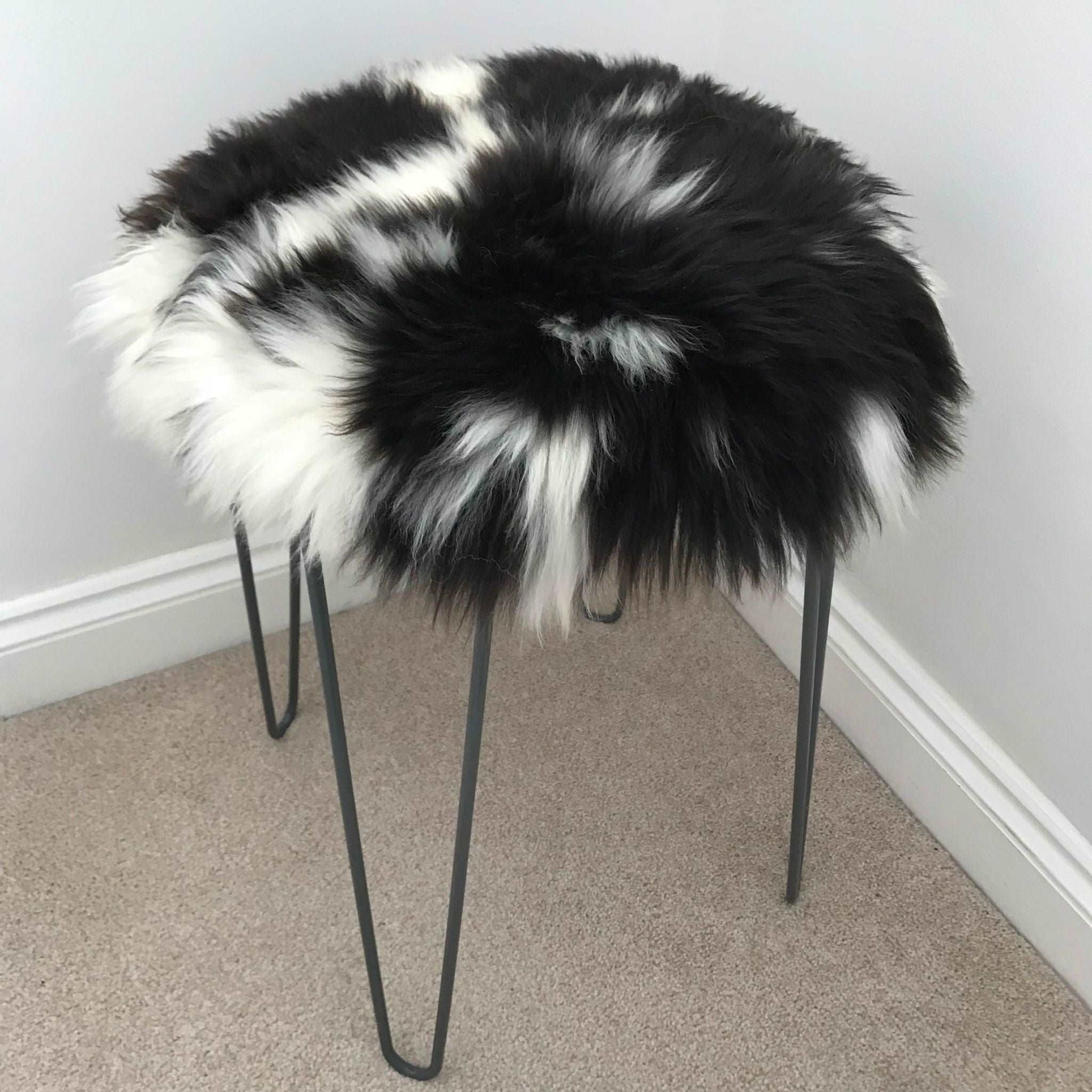 British Sheepskin Roundie Natural Spotted ::: Seat Cover 35cm - Wildash London