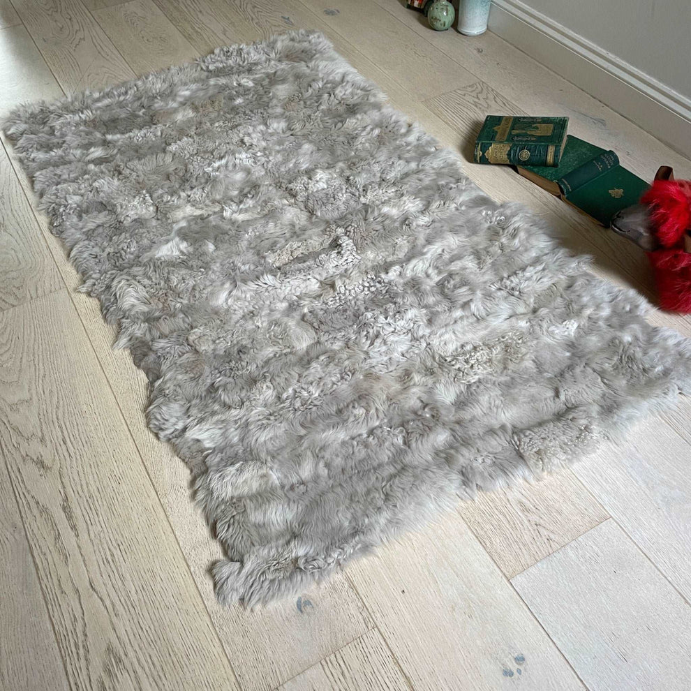 Shearling Champagne Rug Champagne Toscana Shearling Throw 90cm x 150cm | Luxury Sheepskin Rug ...