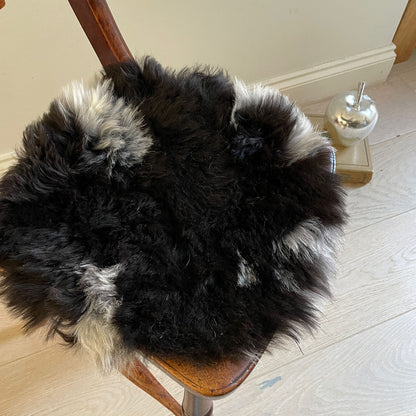 Icelandic Sheepskin Roundie Seat Cover Natural Black and White Undyed Shorn 35cm - Wildash London