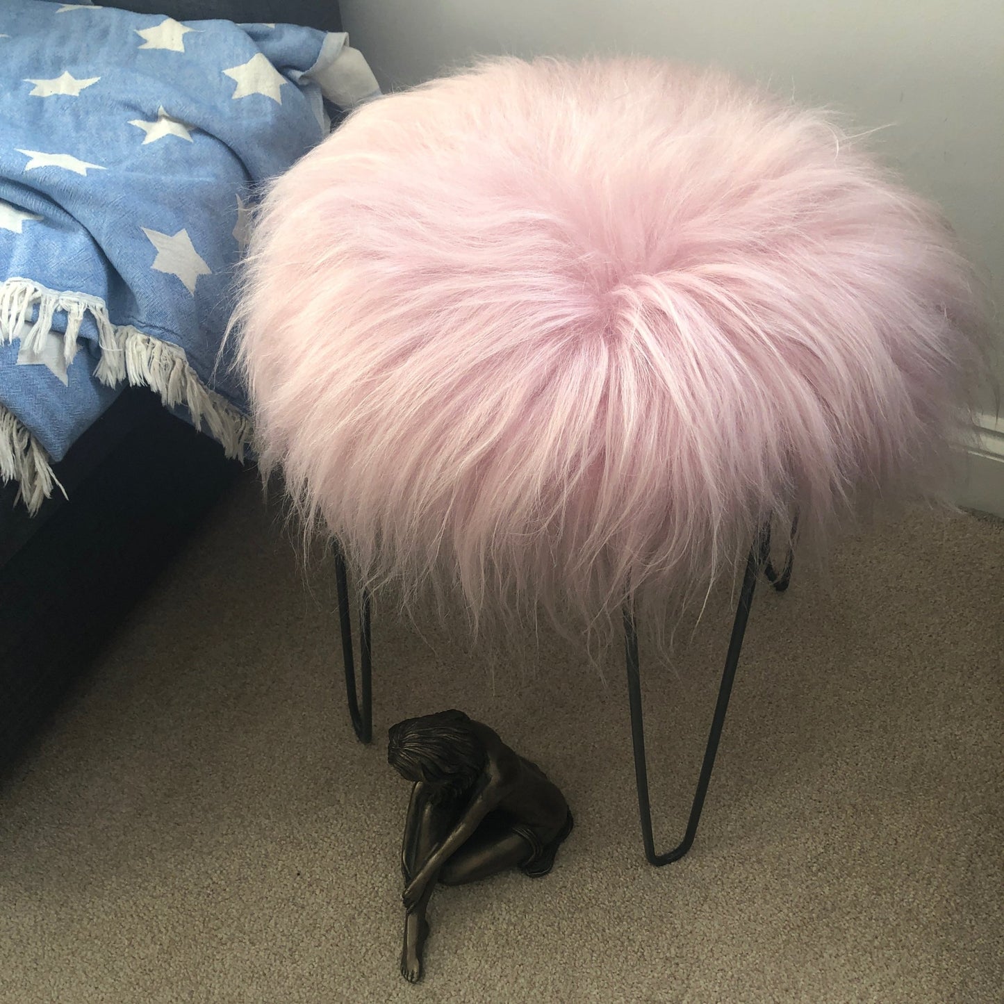 Icelandic Sheepskin Roundie Seat Cover Powder Pink Long 35cm - Wildash London