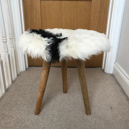 Icelandic Sheepskin Roundie Seat Cover White with Black Shorn 50mm - Wildash London