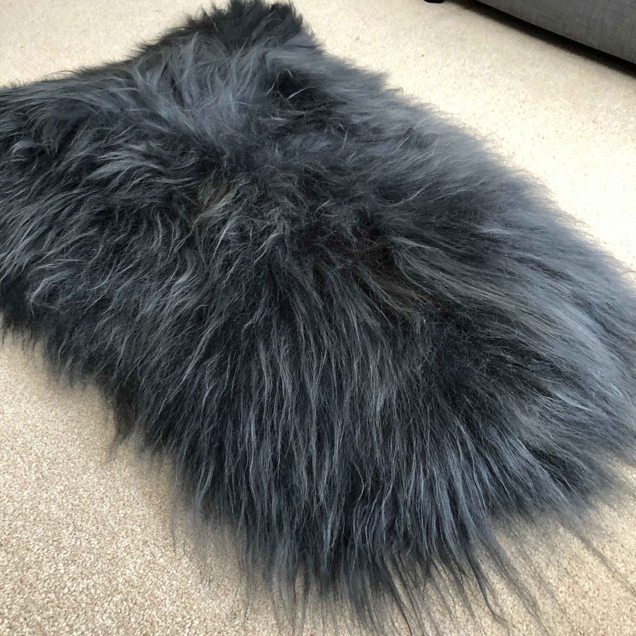 Icelandic Sheepskin Rug Long Fur Dark Graphite Grey - Wildash London