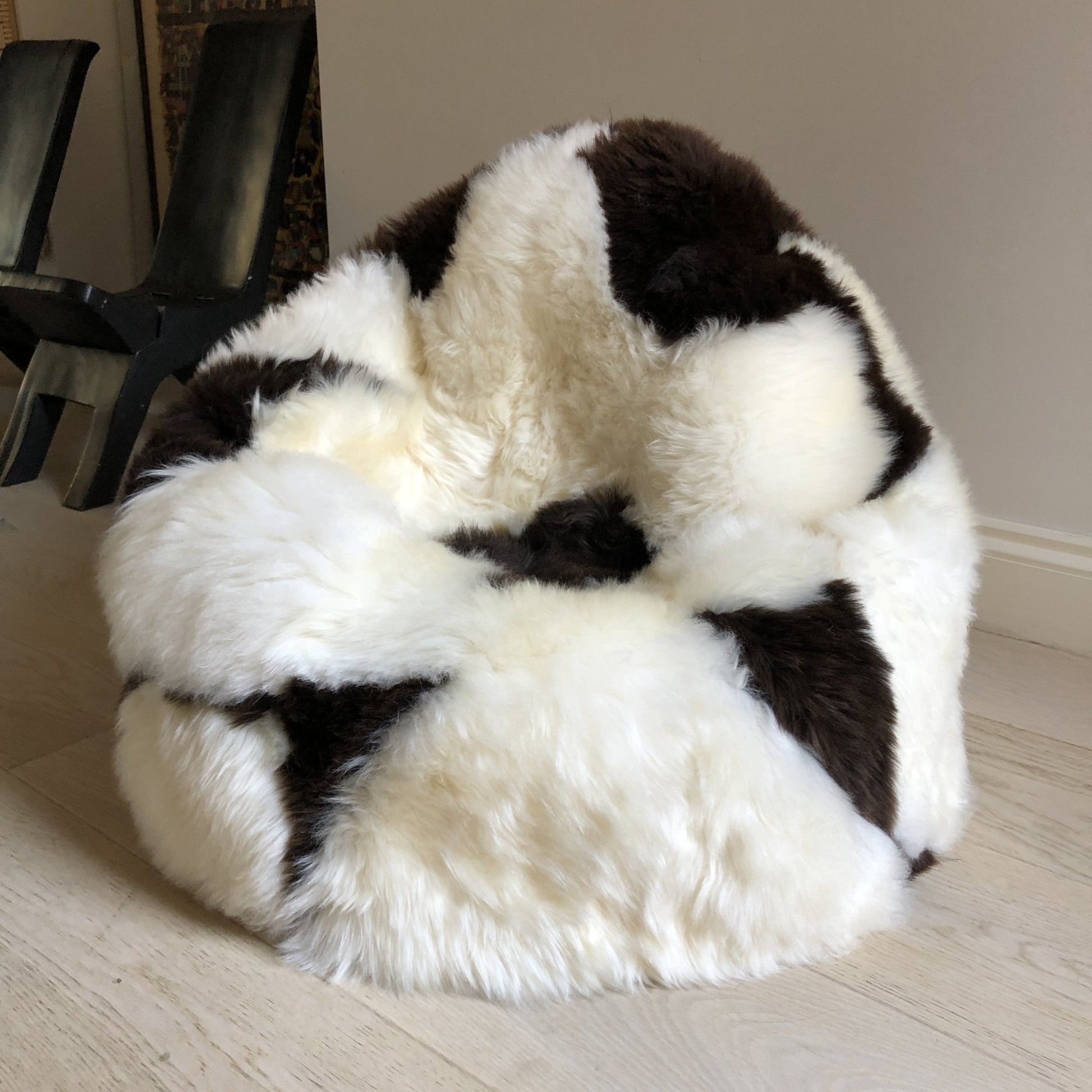 Sheepskin Beanbag Chair 100% Natural British White & Brown Spotted Bean Bag - Wildash London
