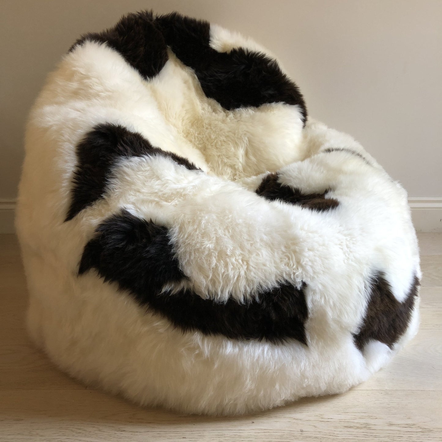 Sheepskin Beanbag Chair 100% Natural British White & Brown Spotted Bean Bag - Wildash London
