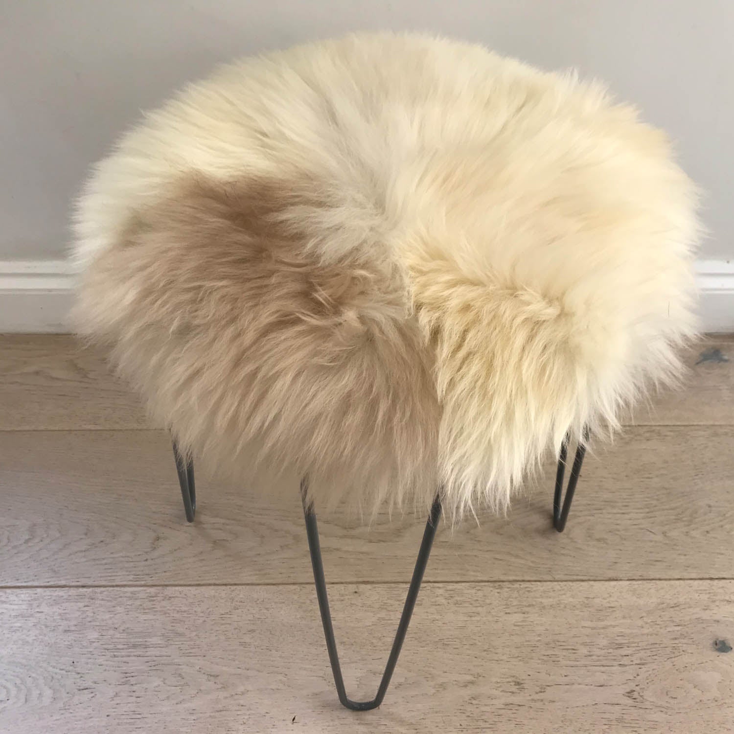 100% Genuine Real Sheepskin Seat Pad British Roundie 35cm Cream / Light Browns - Wildash London