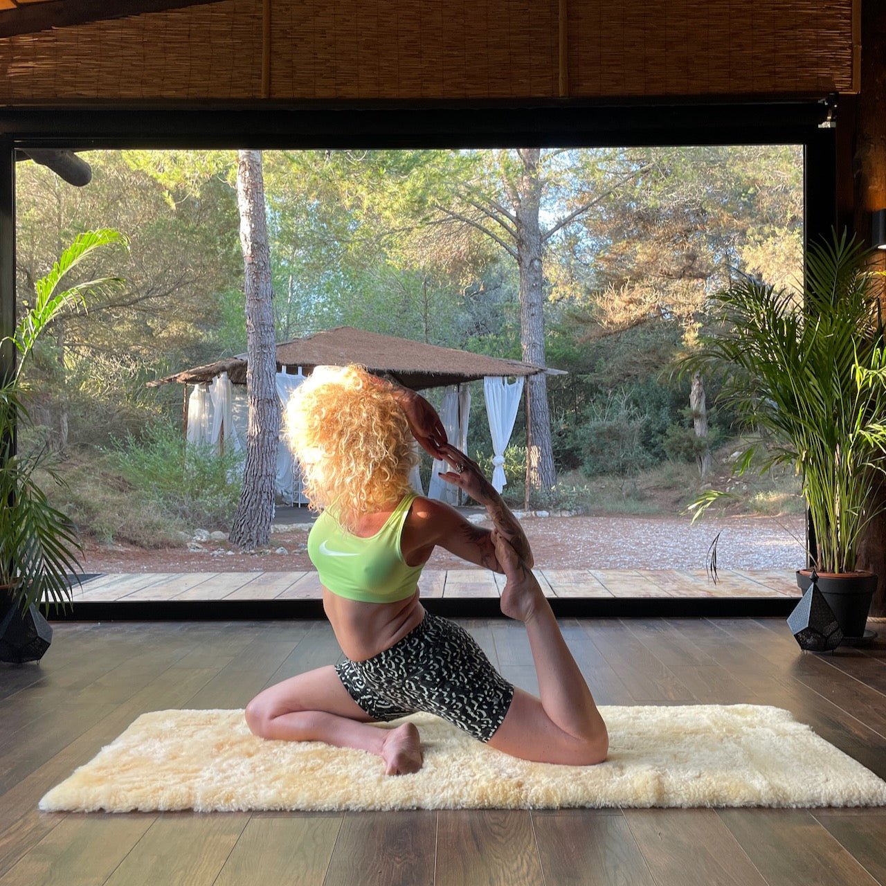 Sheepskin Yoga & Meditation Mat - X-Large 62cm x 180cm - Wildash London