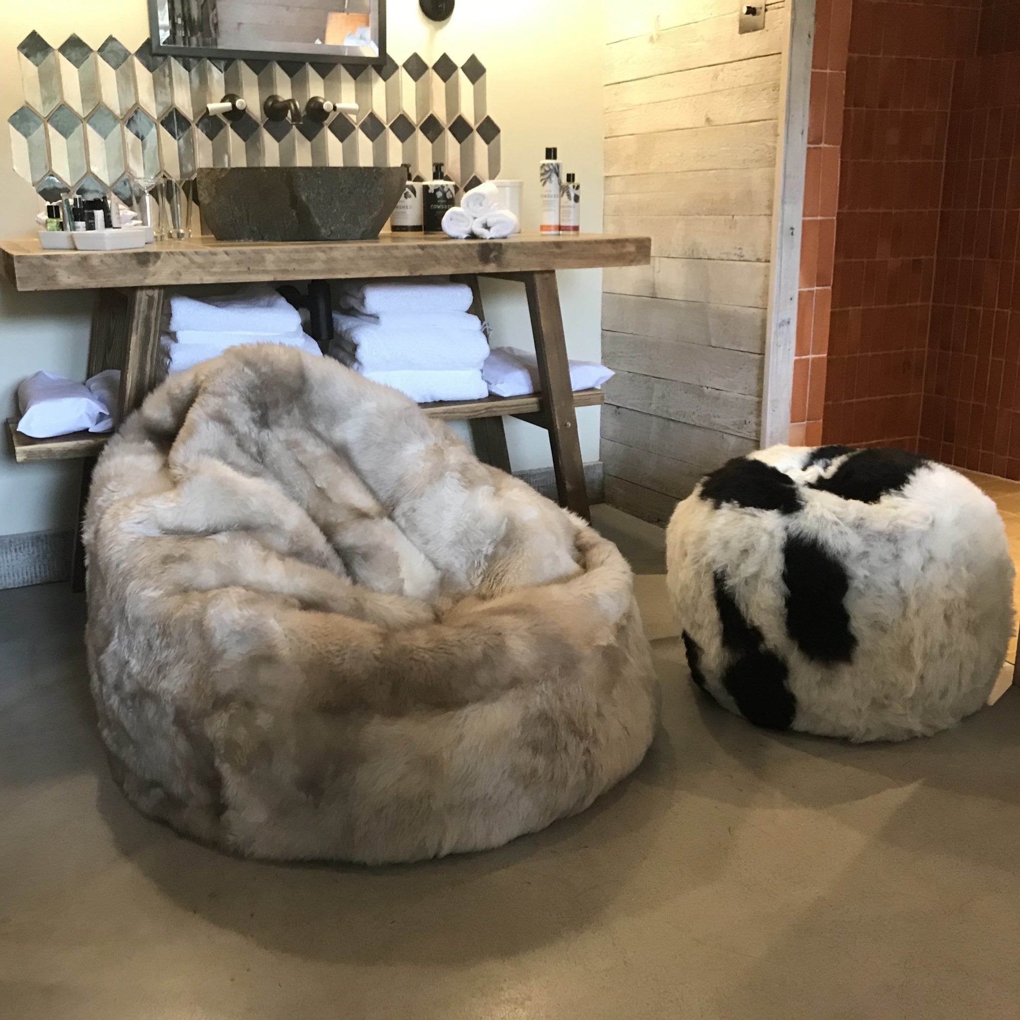 The Boule Icelandic Sheepskin Pouffe - Wildash London