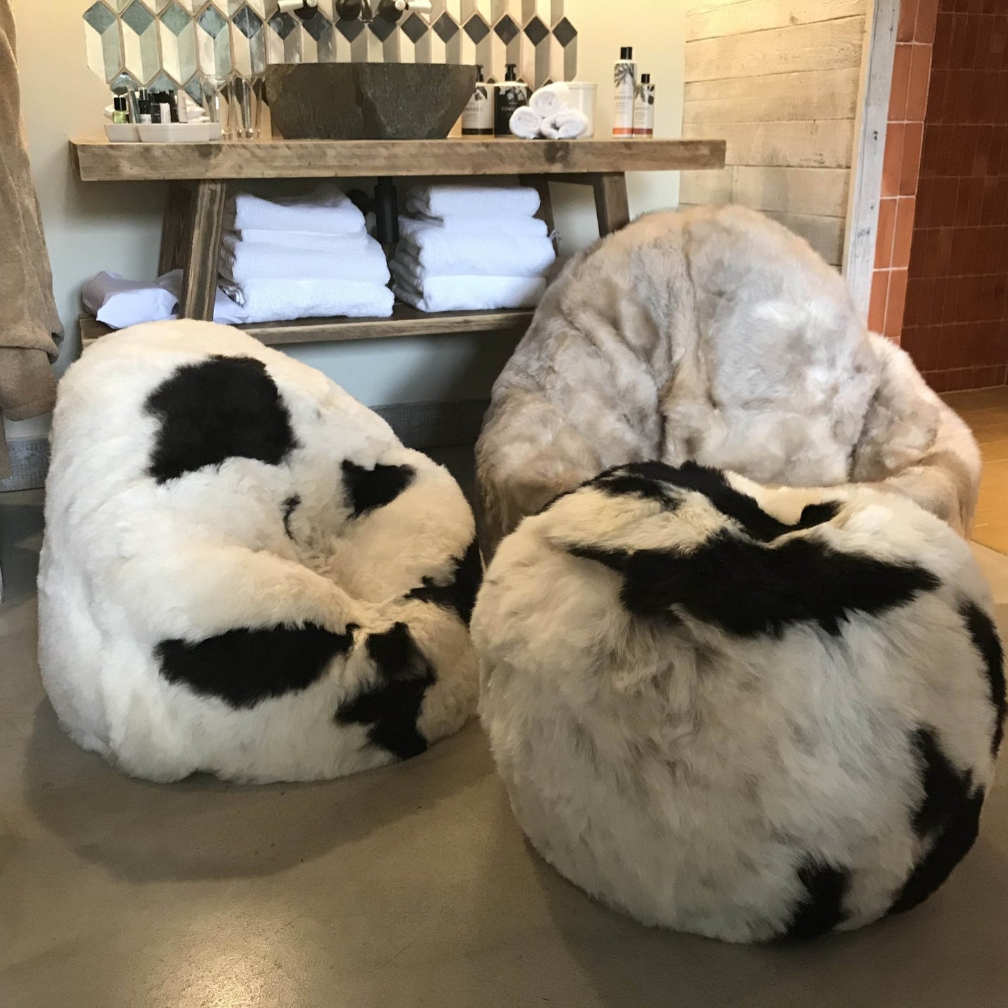 The Boule Icelandic Sheepskin Pouffe - Wildash London