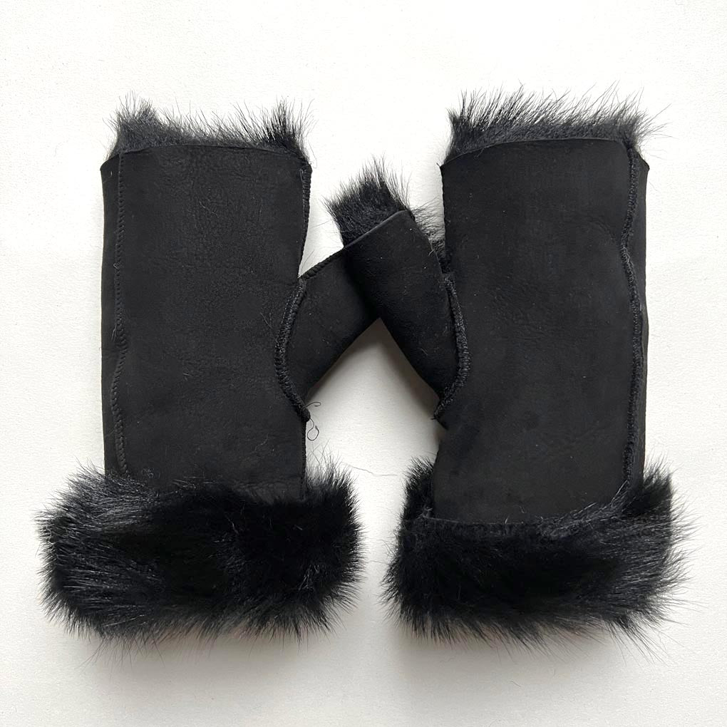 Tuscan Shearling Fingerless Reversible Sheepskin Gloves | Long Cuff | Black - Wildash London