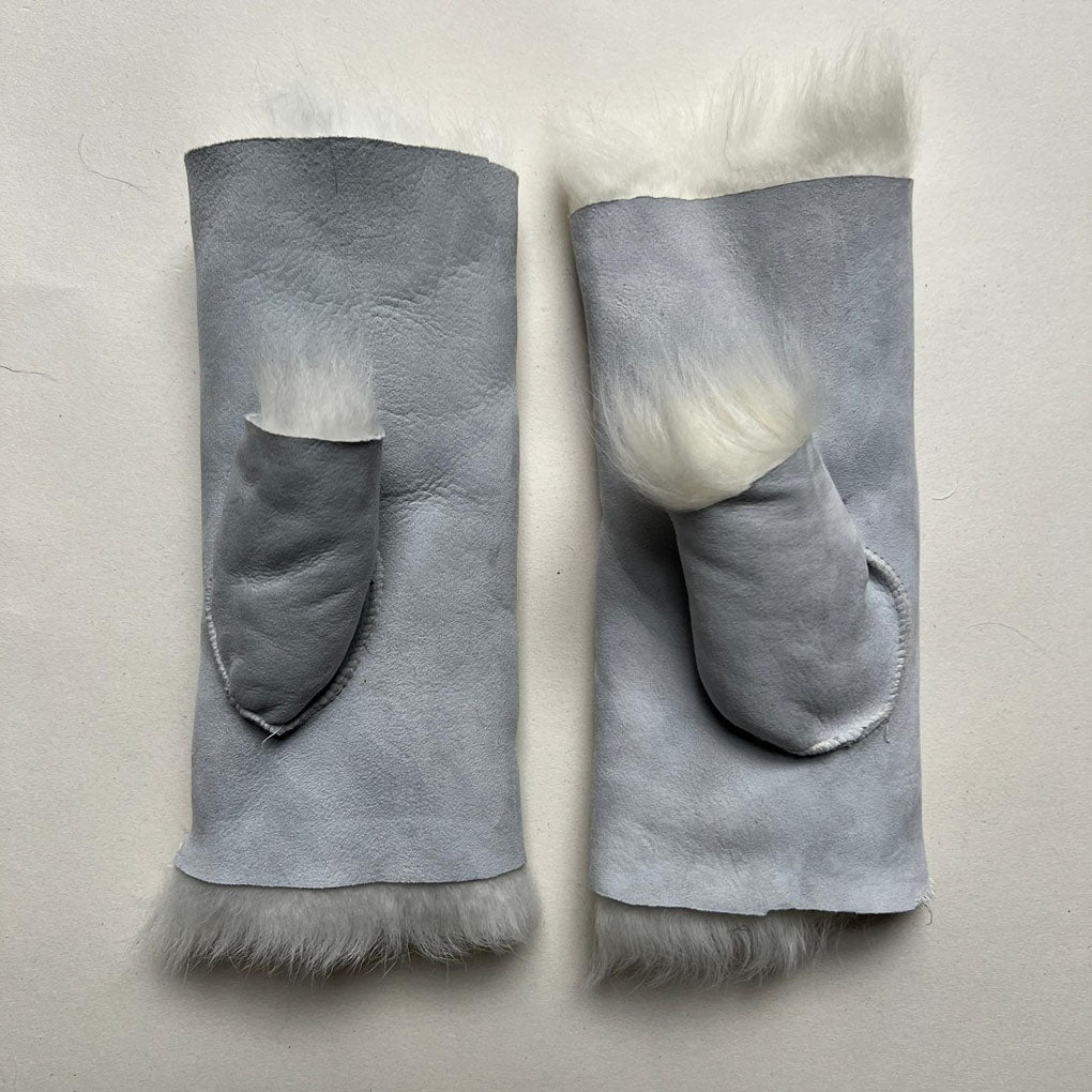 Tuscan Shearling Fingerless Reversible Sheepskin Gloves ::: Short Cuff ::: White - Wildash London