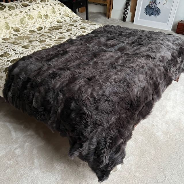Tuscan Shearling Throw | Fur Blanket | Sheepskin Rug | Moleskin - Wildash London