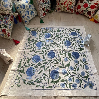 Uzbeki Suzani Hand Embroidered Textile Wall Hanging | Home Décor | Square | 100cm x 100cm SUZ0410001 - Wildash London