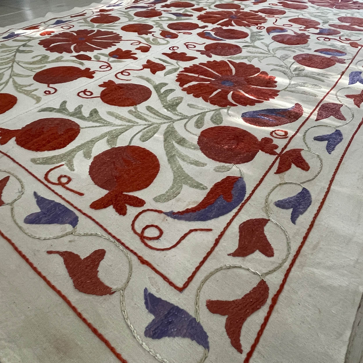 Uzbeki Suzani Hand Embroidered Textile Wall Hanging | Home Décor | Throw | 100cm x 150cm SUZ220518019 - Wildash London