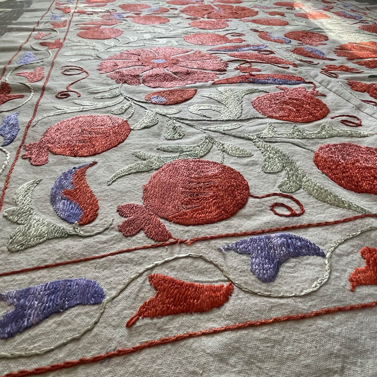 Uzbeki Suzani Hand Embroidered Textile Wall Hanging | Home Décor | Throw | 100cm x 150cm SUZ220518019 - Wildash London