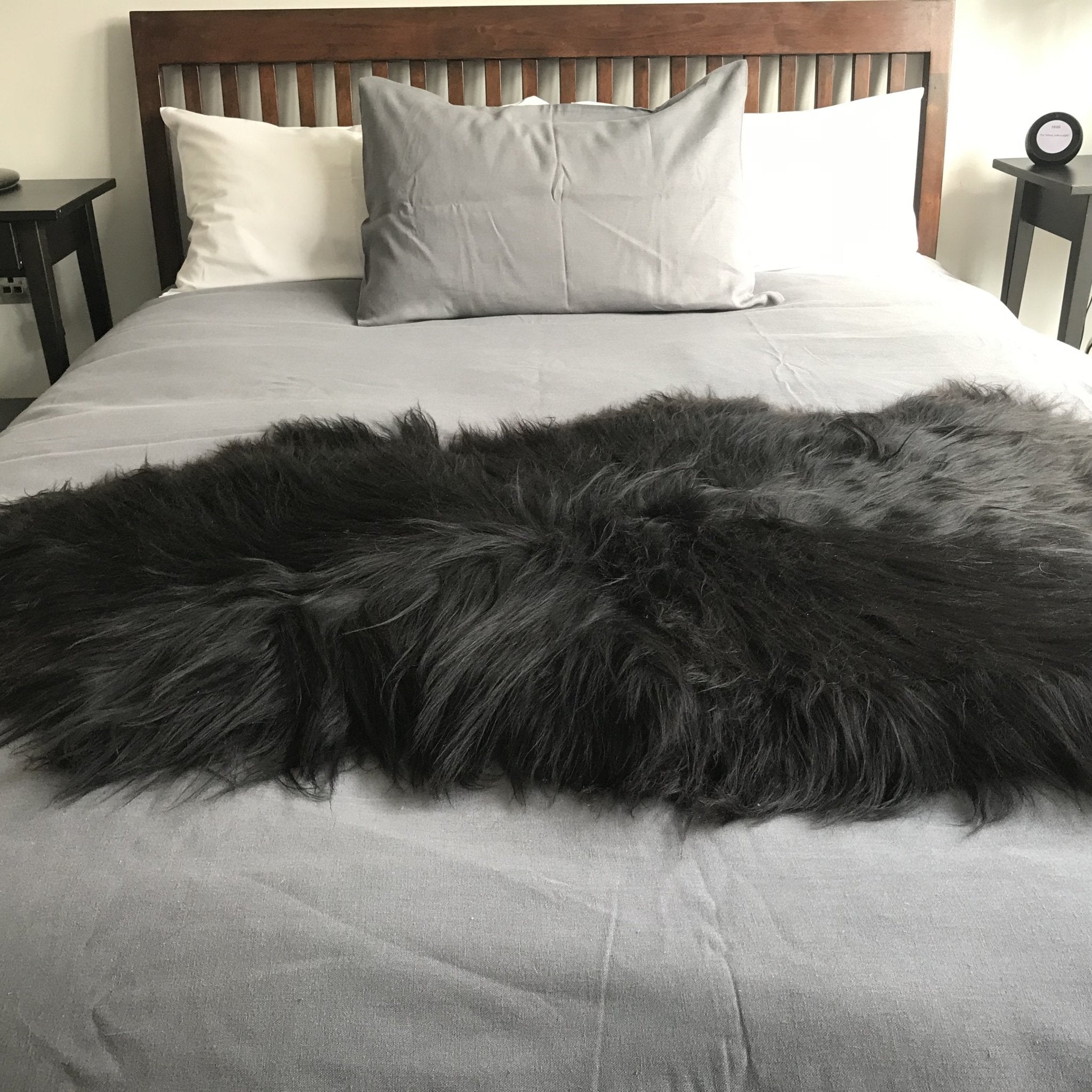 Icelandic Natural Black Eco Sheepskin Rug 100% Undyed - Wildash London