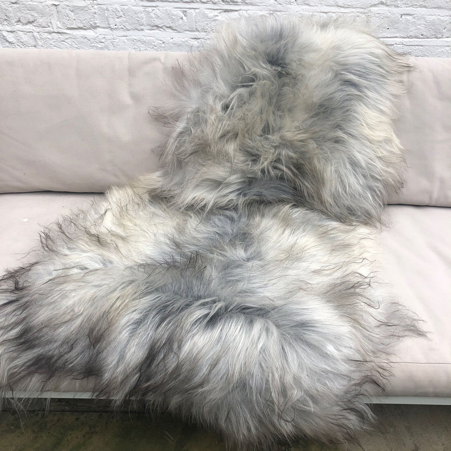 XL Icelandic Natural Grey Undyed Sheepskin Unique Sheep Skin Ecofriendly Sustainably Tanned 2503ILXL-03 - Wildash London
