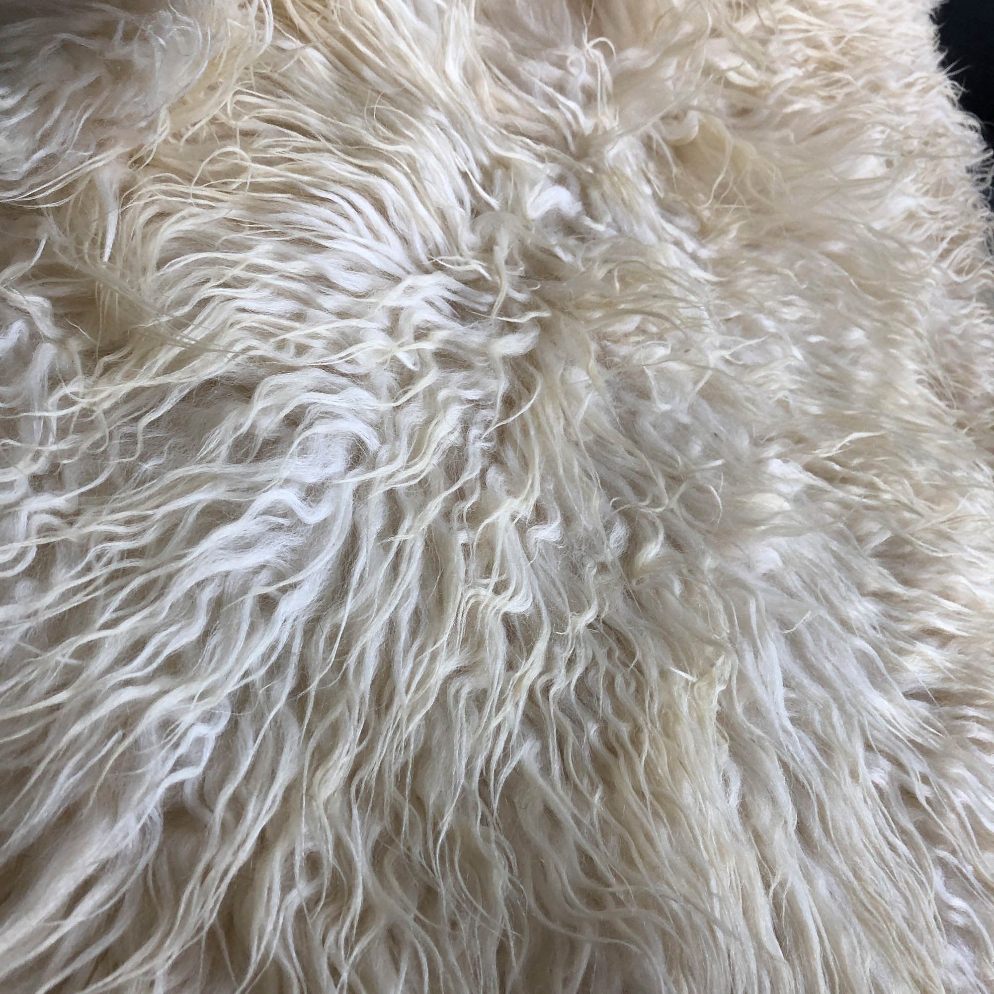 Icelandic Curly White Sheepskin Rug 100% Natural Sheep Skin Throw - Wildash London