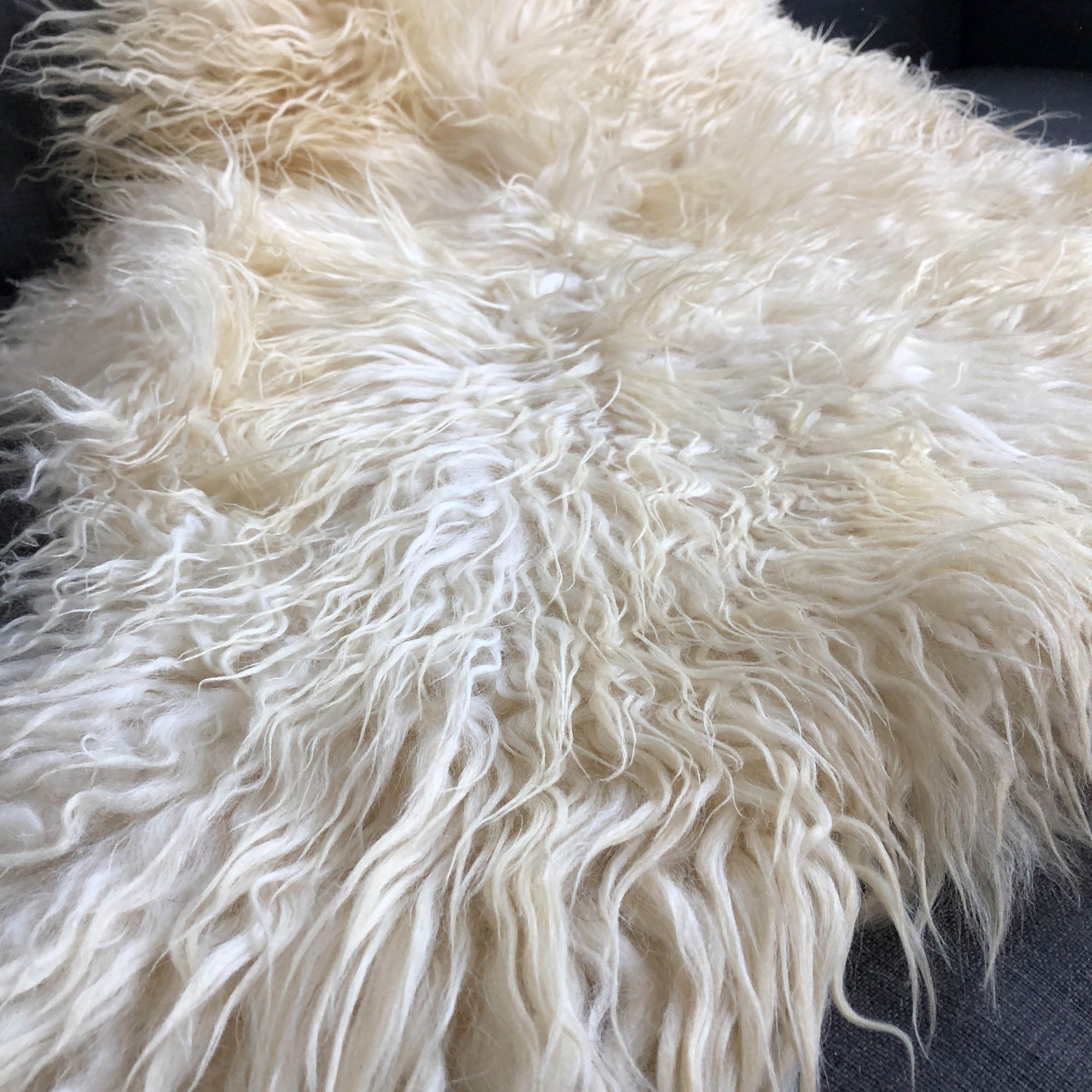 Icelandic Curly White Sheepskin Rug 100% Natural Sheep Skin Throw - Wildash London