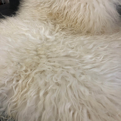 Icelandic Curly White Sheepskin Rug 100% Natural Sheep Skin Throw - Wildash London