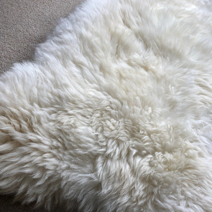 XXXL 130cm+ (51”+) Top Quality British White Sheepskin Rug 100% Natural Free-range UK Ecofriendly Huge Sheepskin Skin - Wildash London